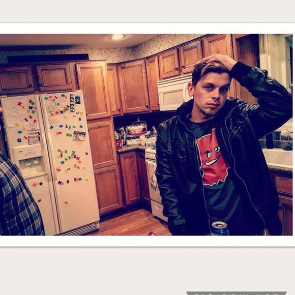 Meet your Posher, Nathan - Picture 1 of 1